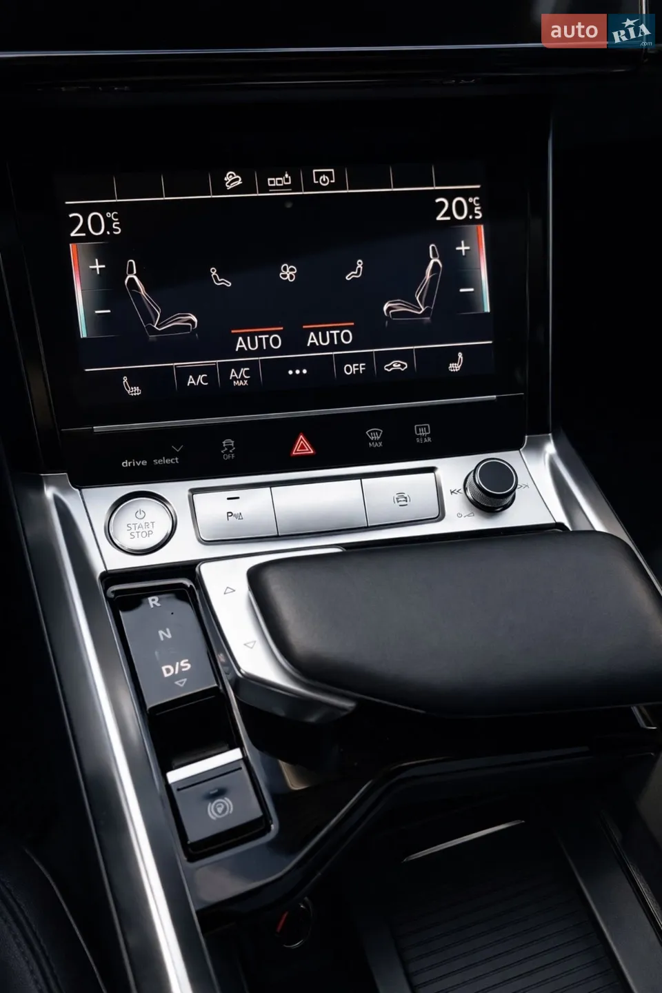 2019 Audi e-tron - мініатюра 7
