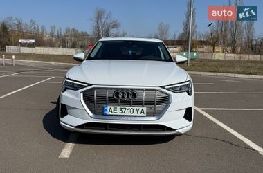 Внедорожник / Кроссовер Audi e-tron 2019 в Кривом Роге фото 25 Внедорожник / Кроссовер Audi e-tron 2019 в Кривом Роге