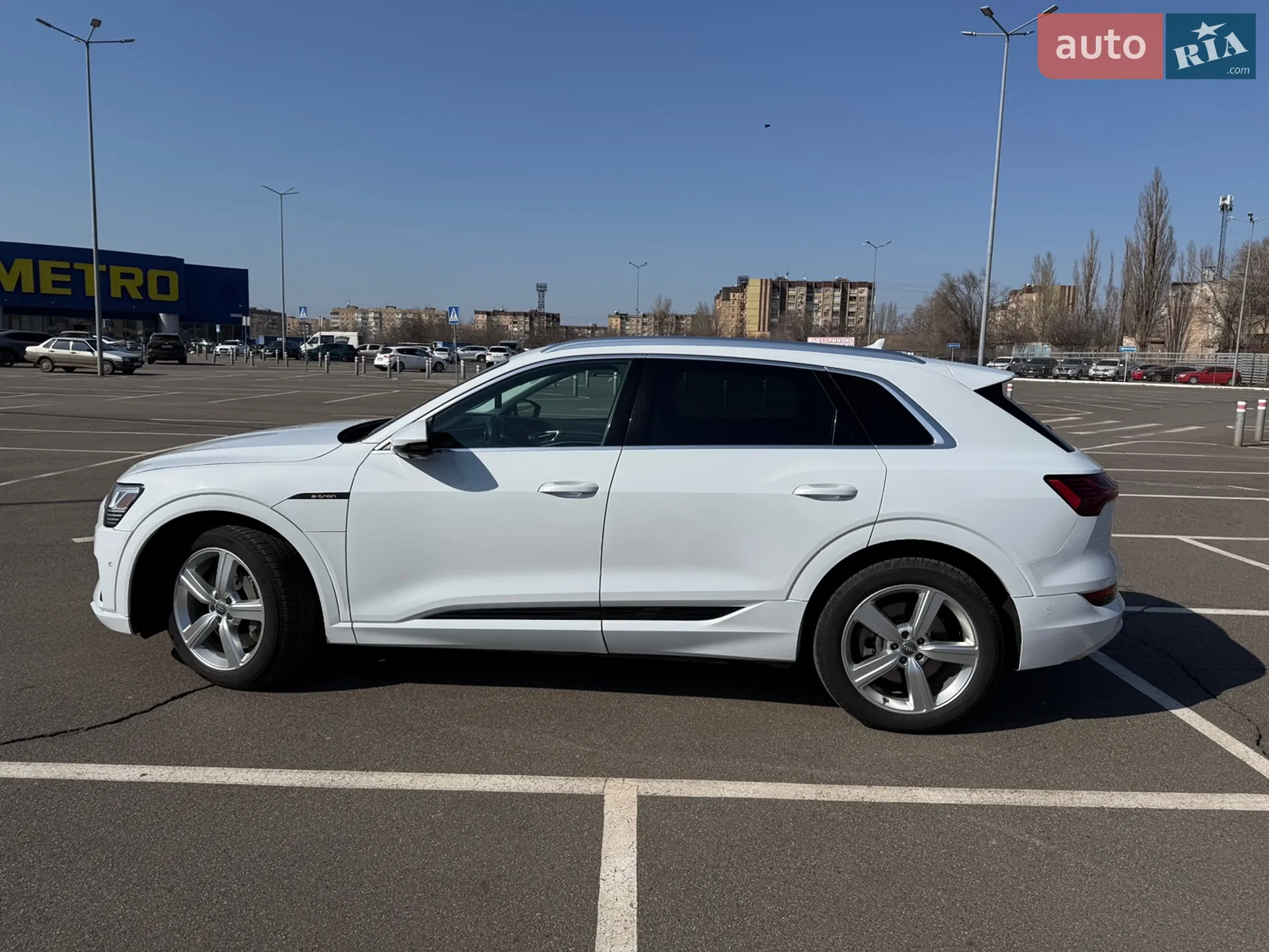 2019 Audi e-tron - мініатюра 15