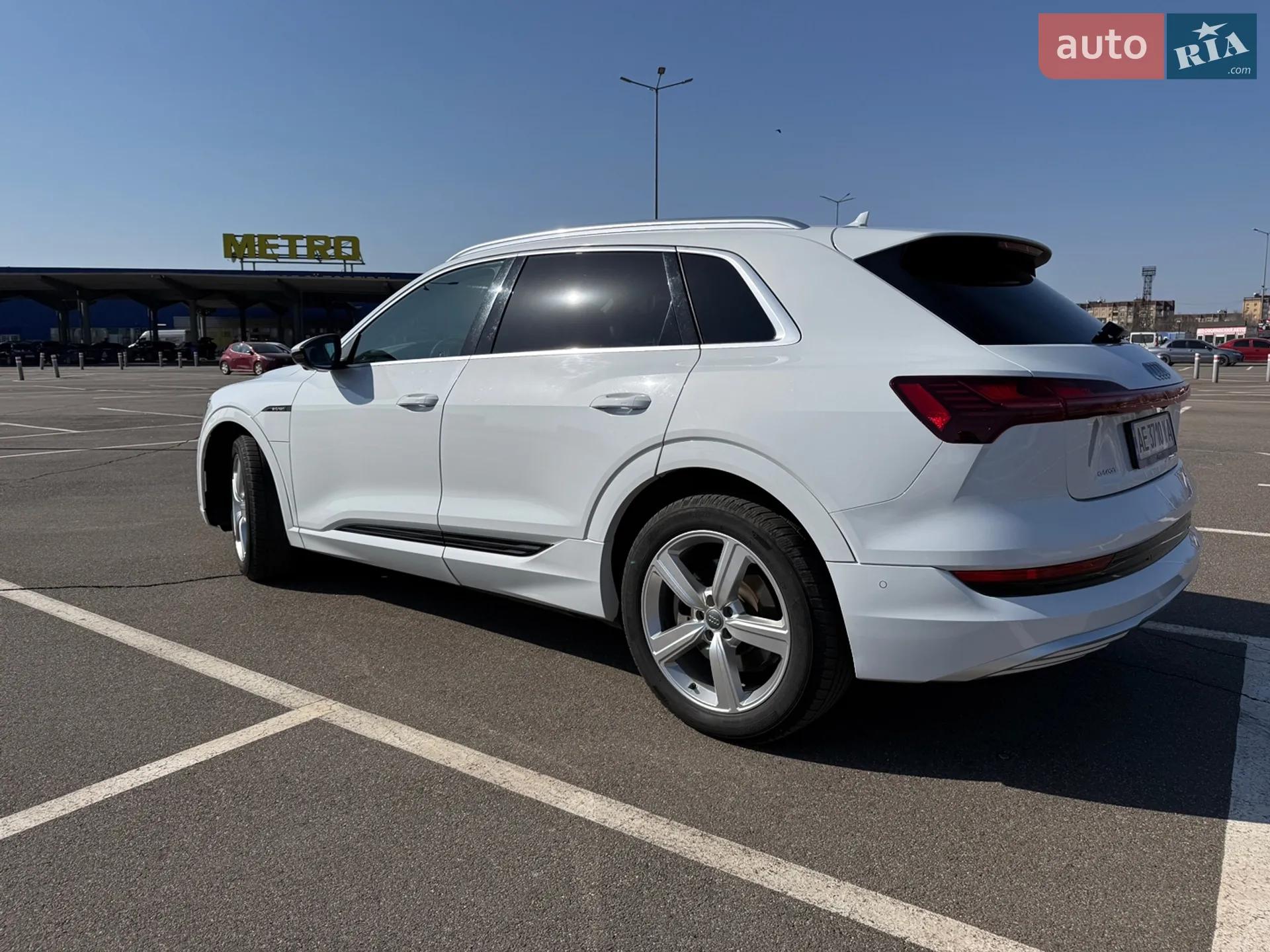2019 Audi e-tron - мініатюра 16