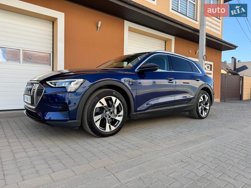 Позашляховик / Кросовер Audi e-tron 2020 в Івано-Франківську