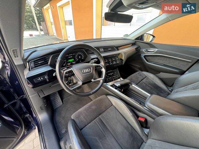 Позашляховик / Кросовер Audi e-tron 2020 в Івано-Франківську