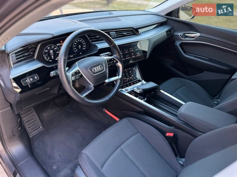Внедорожник / Кроссовер Audi e-tron 2020 в Бродах
