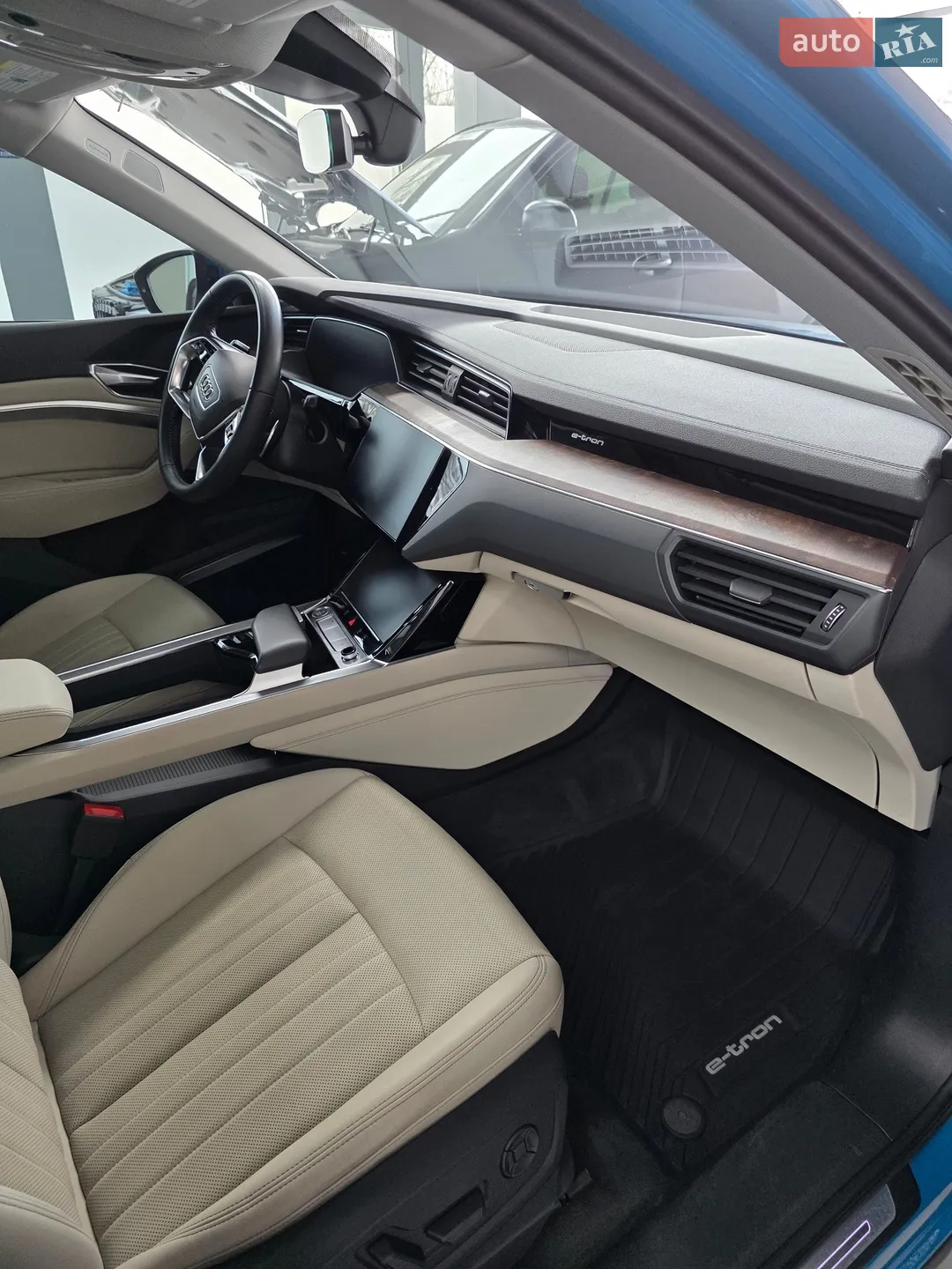 2019 Audi e-tron - мініатюра 11