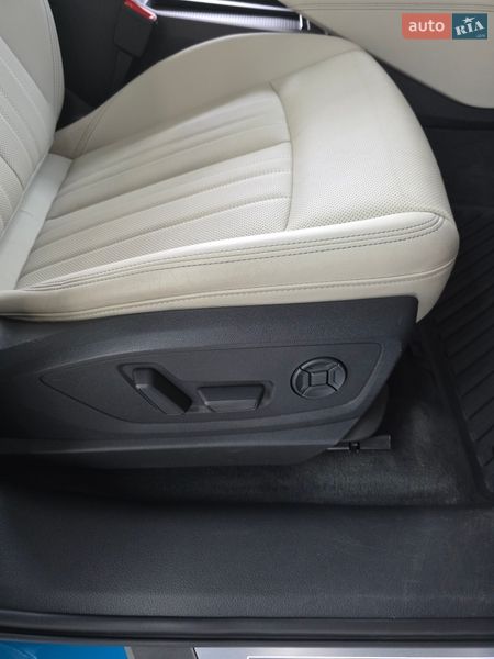 Позашляховик / Кросовер Audi e-tron 2019 в Дніпрі