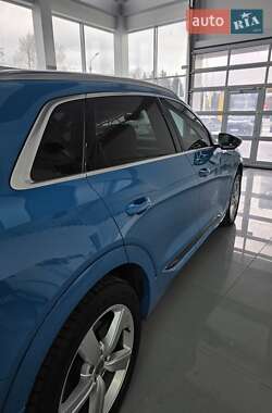 Внедорожник / Кроссовер Audi e-tron 2019 в Днепре