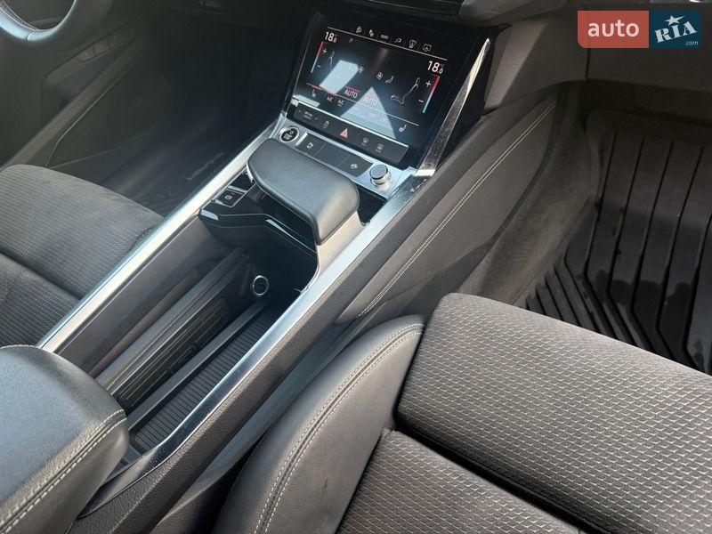 Внедорожник / Кроссовер Audi e-tron 2021 в Луцке