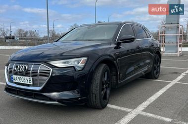 Внедорожник / Кроссовер Audi e-tron 2019 в Киеве
