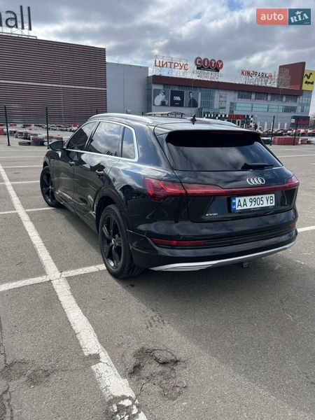 Внедорожник / Кроссовер Audi e-tron 2019 в Киеве фото 5 Внедорожник / Кроссовер Audi e-tron 2019 в Киеве