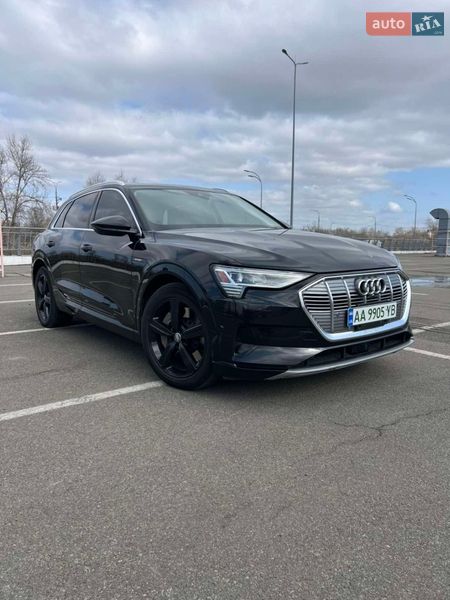 Внедорожник / Кроссовер Audi e-tron 2019 в Киеве фото 2 Внедорожник / Кроссовер Audi e-tron 2019 в Киеве