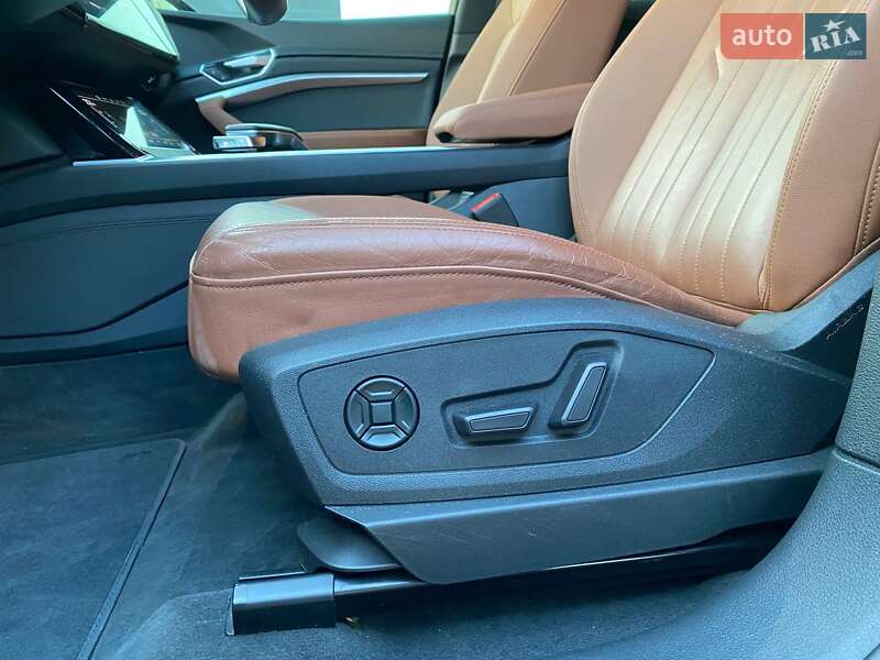 Внедорожник / Кроссовер Audi e-tron 2020 в Львове