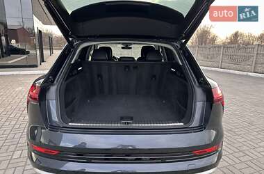 Внедорожник / Кроссовер Audi e-tron 2019 в Запорожье