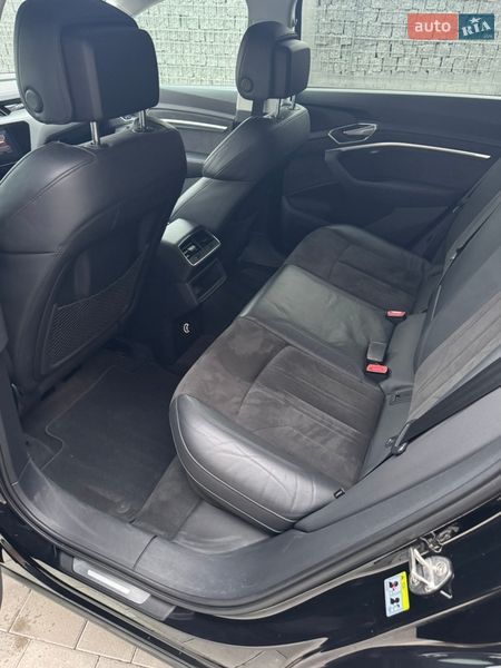 Позашляховик / Кросовер Audi e-tron 2019 в Луцьку