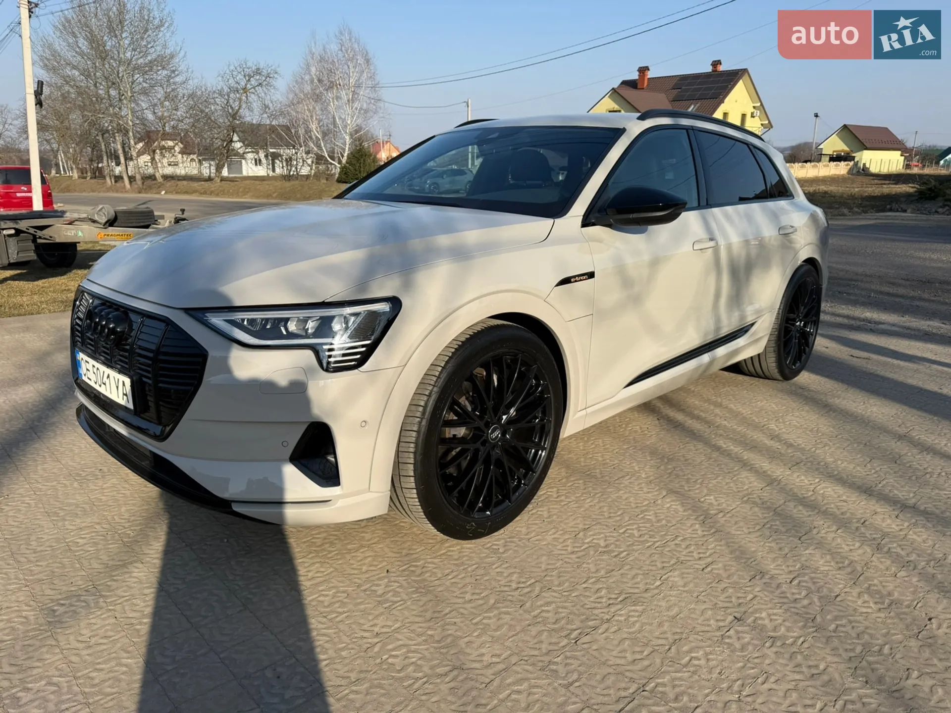 2019 Audi e-tron - мініатюра 3