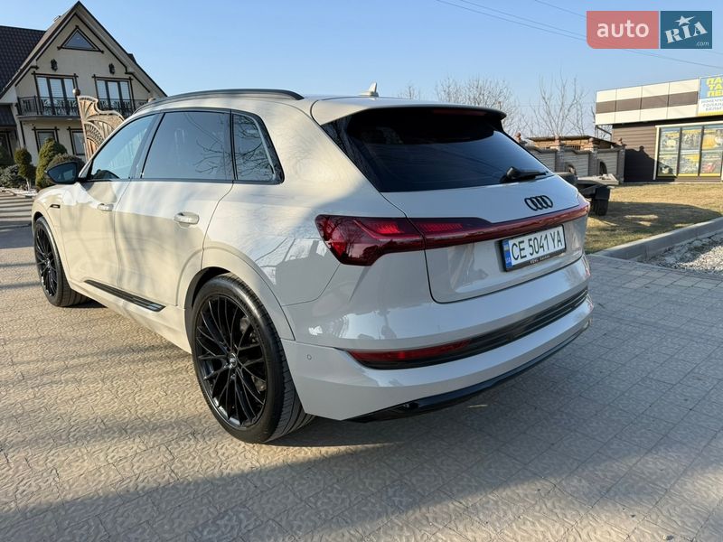 Позашляховик / Кросовер Audi e-tron 2019 в Чернівцях фото 4 Позашляховик / Кросовер Audi e-tron 2019 в Чернівцях