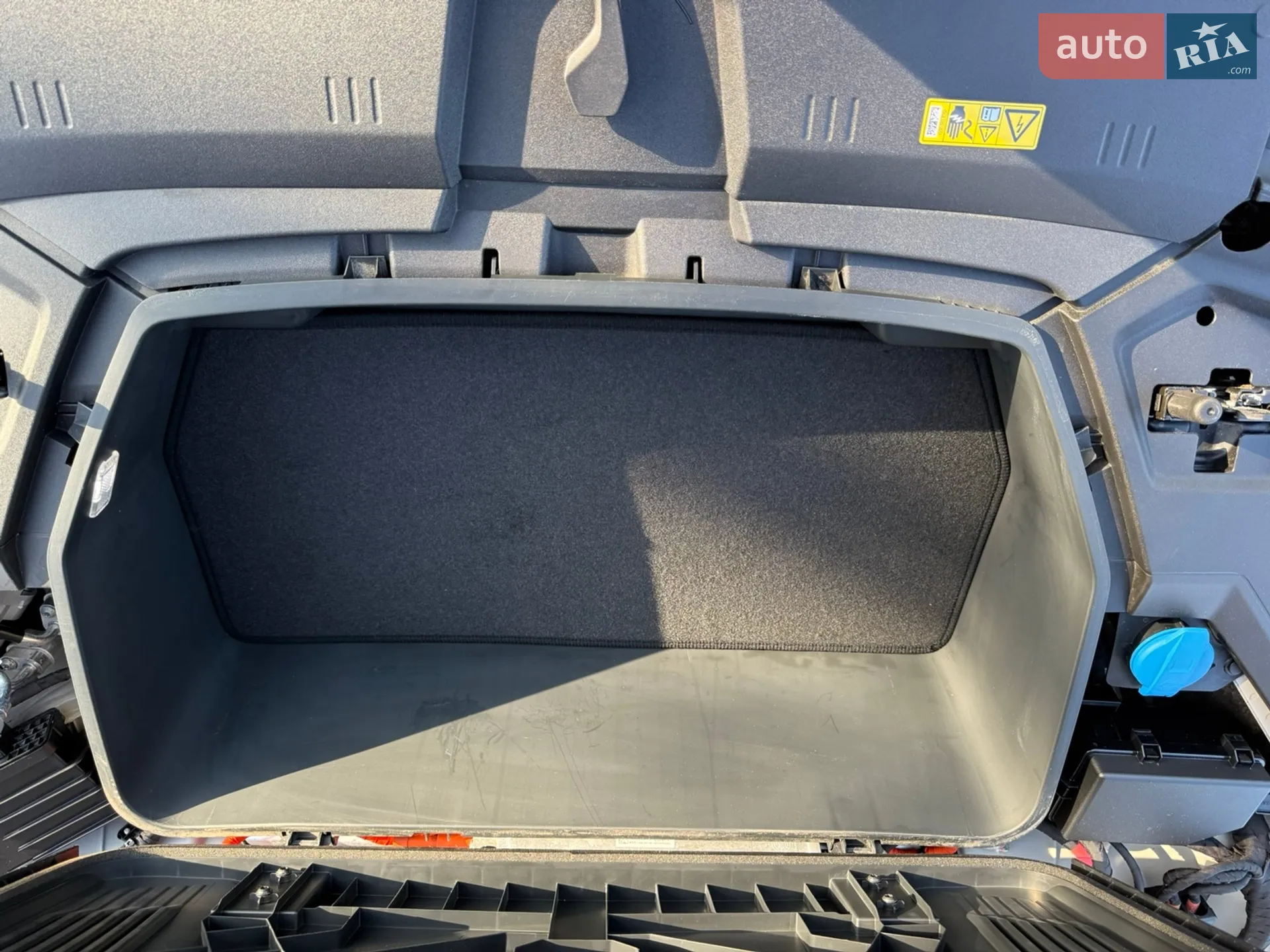 2019 Audi e-tron - мініатюра 12