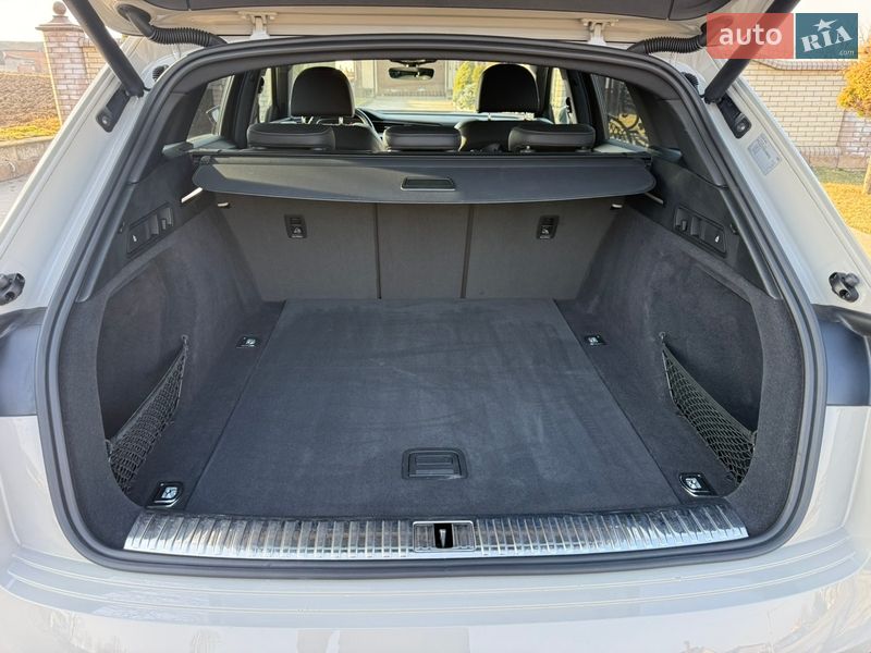 Позашляховик / Кросовер Audi e-tron 2019 в Чернівцях фото 26 Позашляховик / Кросовер Audi e-tron 2019 в Чернівцях