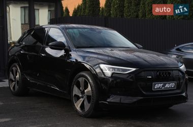 Внедорожник / Кроссовер Audi e-tron 2022 в Киеве
