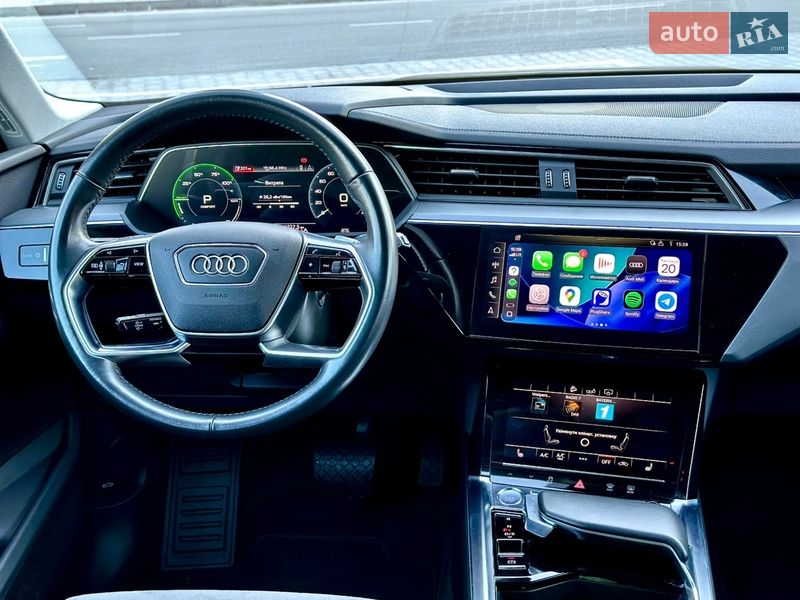 Внедорожник / Кроссовер Audi e-tron 2019 в Киеве фото 52 Внедорожник / Кроссовер Audi e-tron 2019 в Киеве