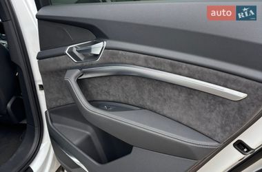 Внедорожник / Кроссовер Audi e-tron 2020 в Киеве