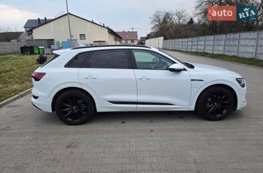 Внедорожник / Кроссовер Audi e-tron 2019 в Киеве