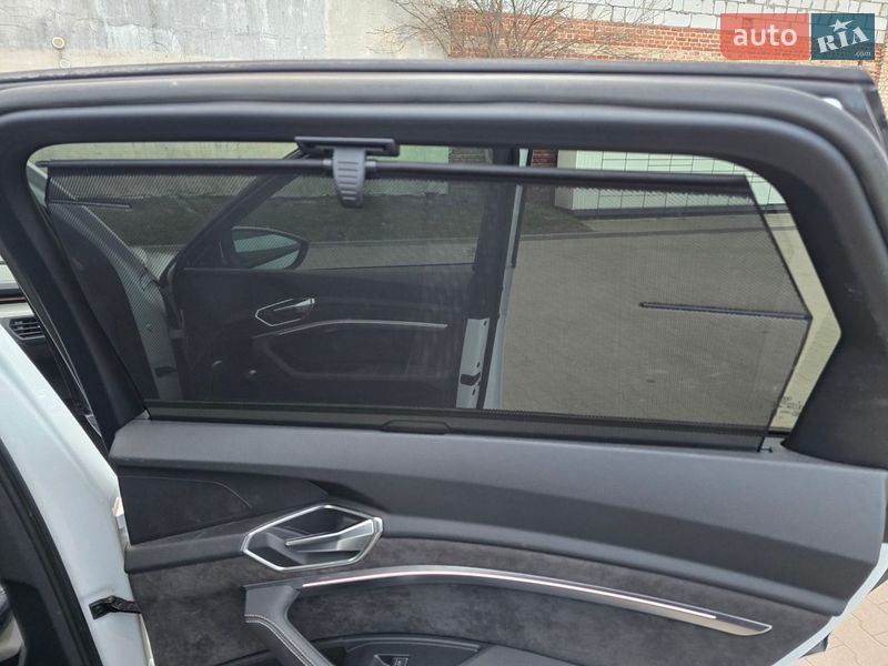 Позашляховик / Кросовер Audi e-tron 2019 в Києві