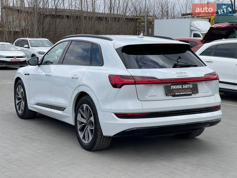 Внедорожник / Кроссовер Audi e-tron 2021 в Львове