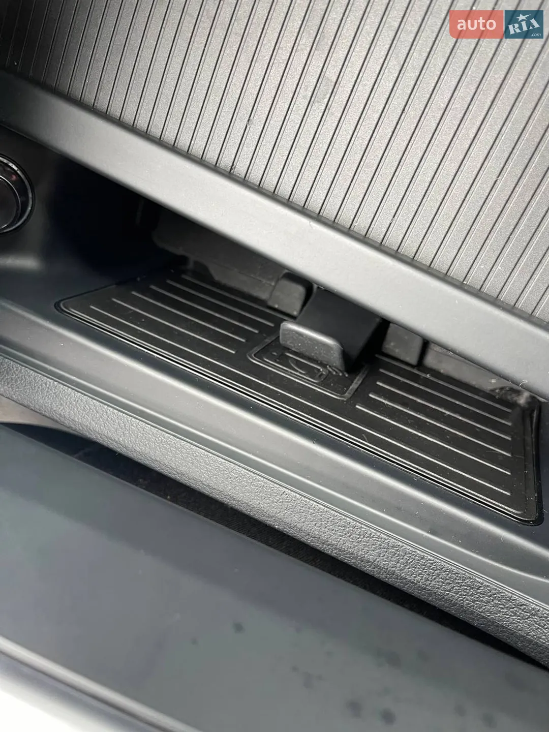 2021 Audi e-tron - мініатюра 31