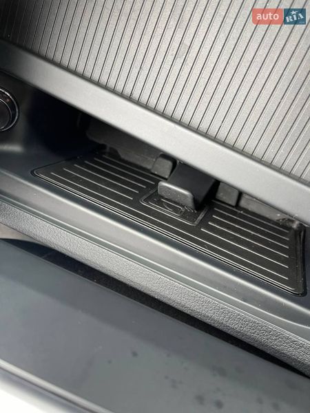 Внедорожник / Кроссовер Audi e-tron 2021 в Львове