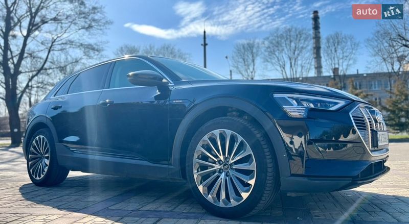 Внедорожник / Кроссовер Audi e-tron 2021 в Харькове