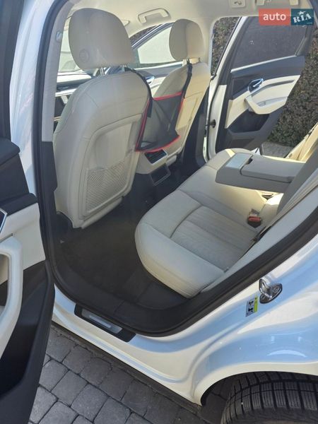 Внедорожник / Кроссовер Audi e-tron 2020 в Киеве фото 8 Внедорожник / Кроссовер Audi e-tron 2020 в Киеве