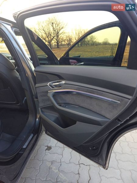 Позашляховик / Кросовер Audi e-tron 2021 в Радехові фото 18 Позашляховик / Кросовер Audi e-tron 2021 в Радехові