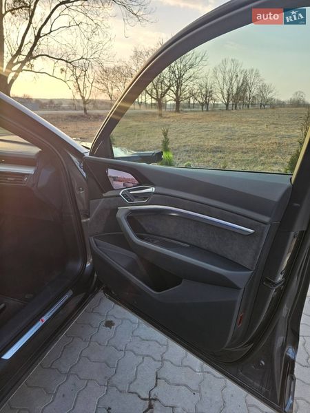 Позашляховик / Кросовер Audi e-tron 2021 в Радехові фото 23 Позашляховик / Кросовер Audi e-tron 2021 в Радехові