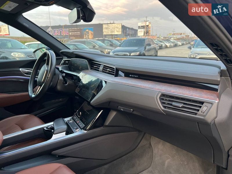 Внедорожник / Кроссовер Audi e-tron 2022 в Львове фото 45 Внедорожник / Кроссовер Audi e-tron 2022 в Львове