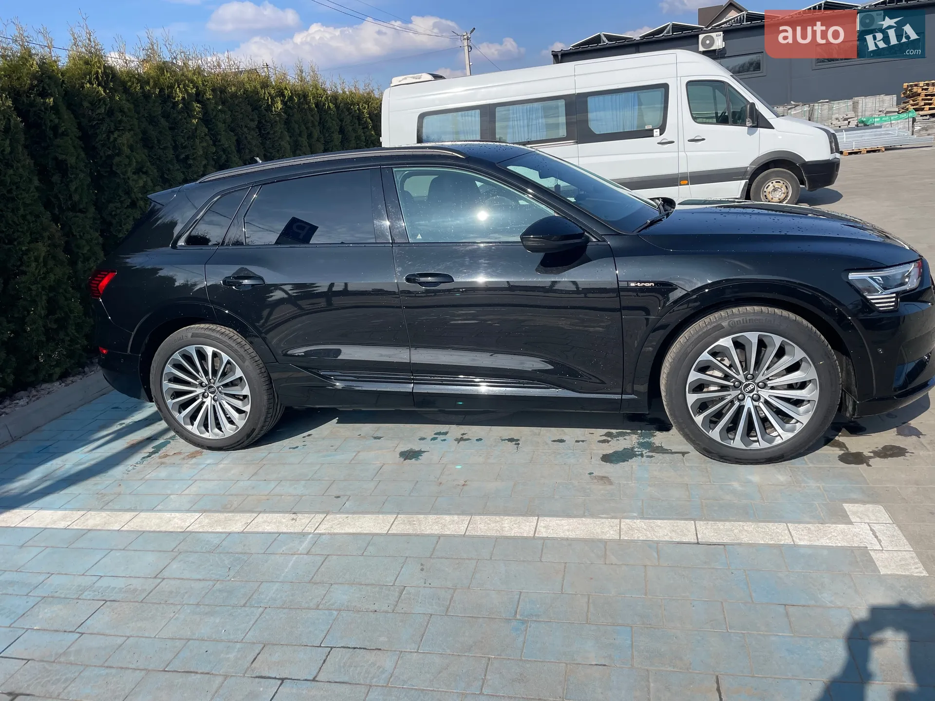 2019 Audi e-tron - мініатюра 3