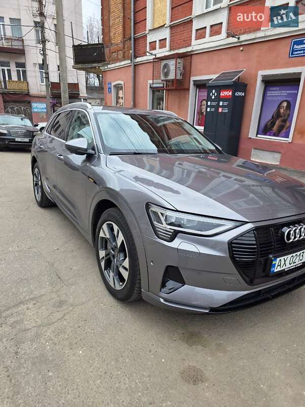Внедорожник / Кроссовер Audi e-tron 2020 в Харькове