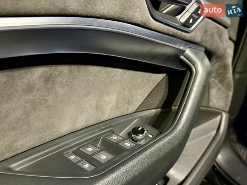 Внедорожник / Кроссовер Audi e-tron 2020 в Тернополе