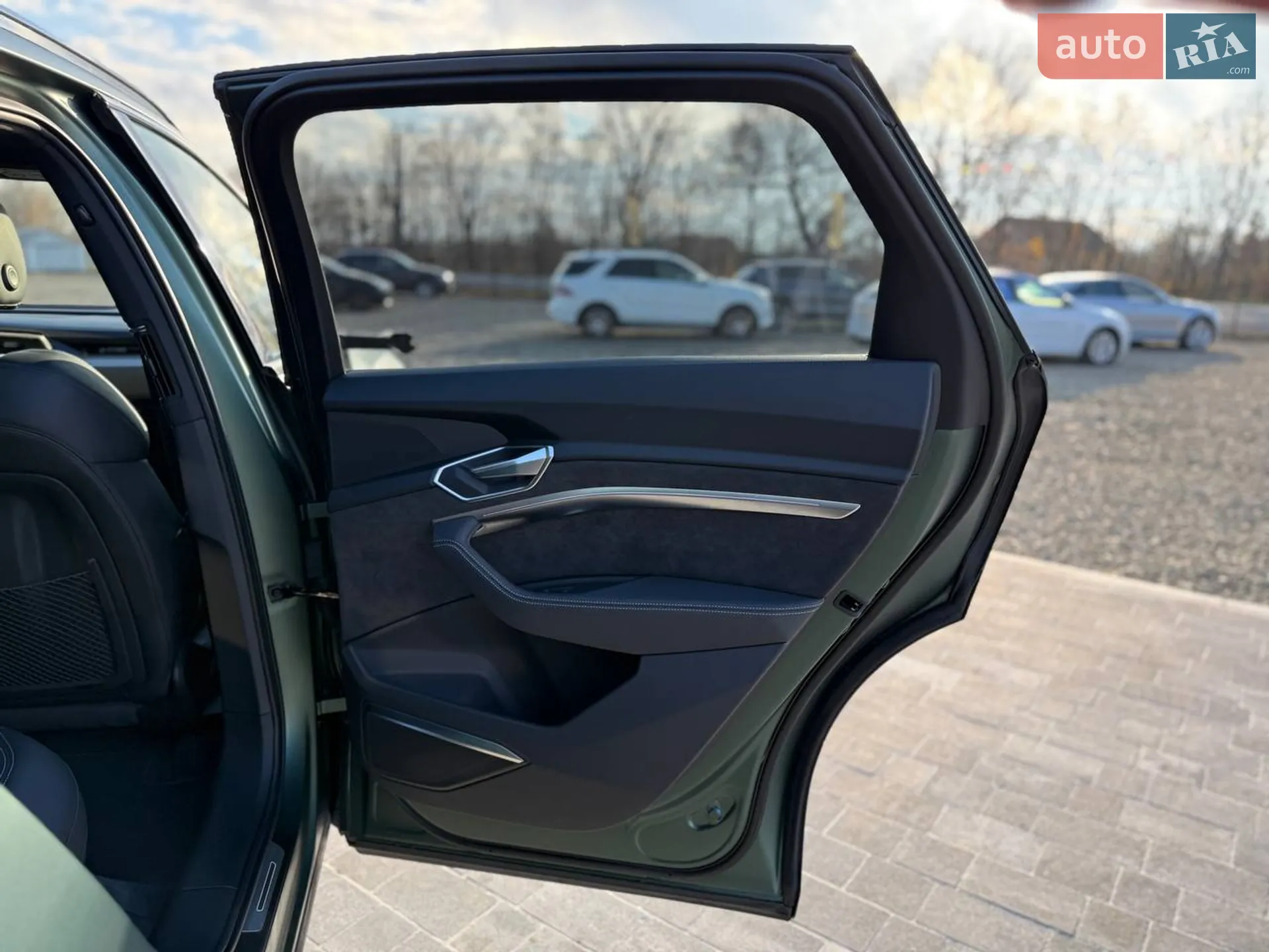 2019 Audi e-tron - мініатюра 21