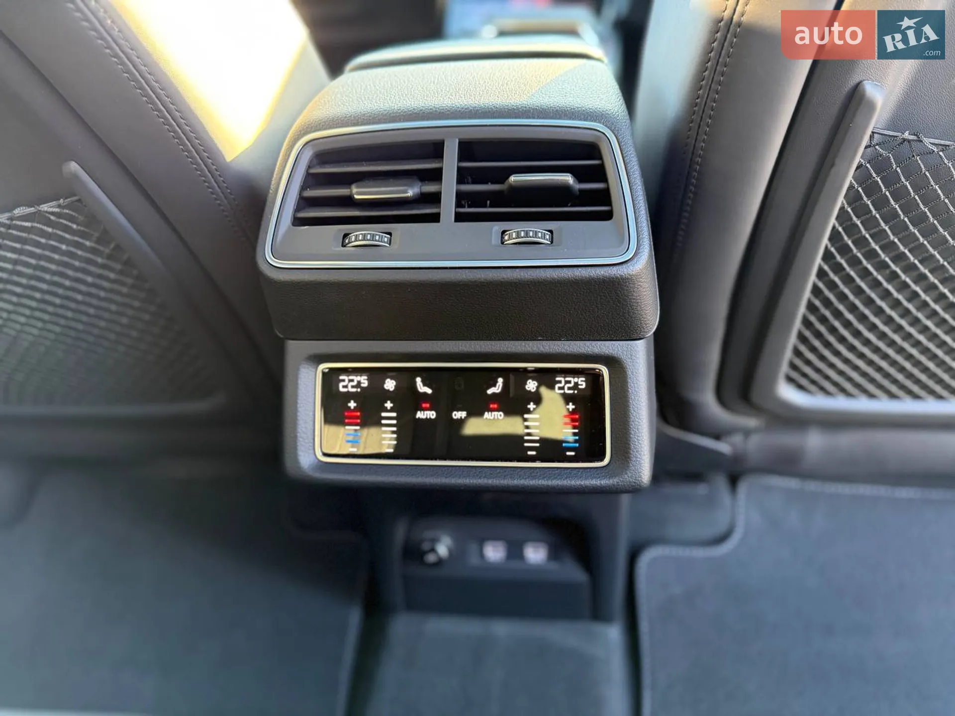 2019 Audi e-tron - мініатюра 23