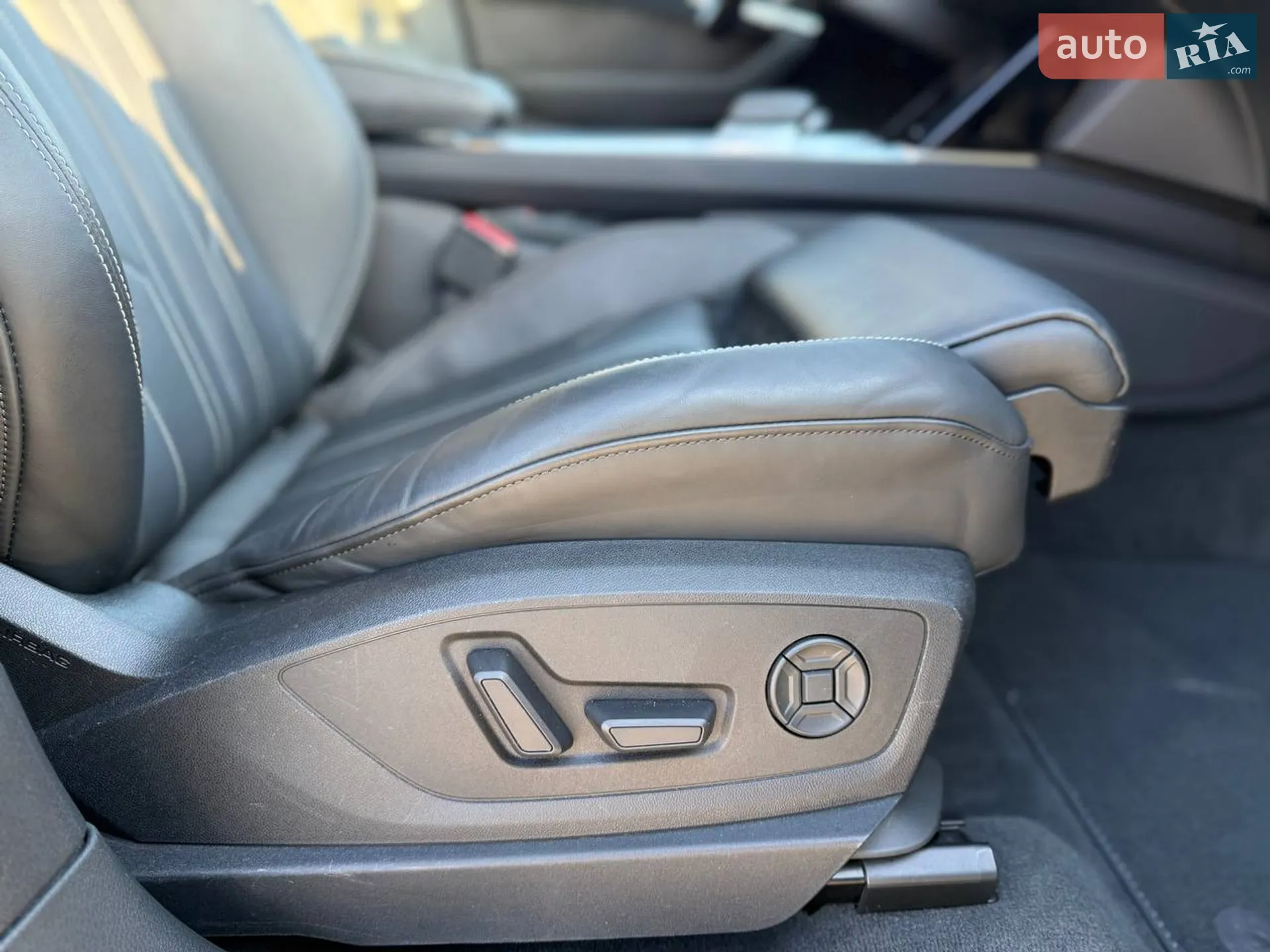 2019 Audi e-tron - мініатюра 27