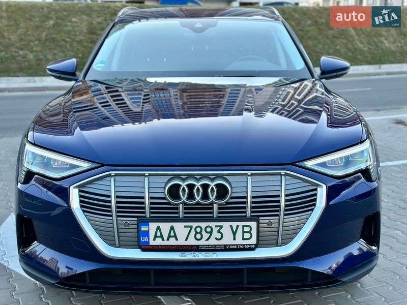 Внедорожник / Кроссовер Audi e-tron 2019 в Киеве фото 2 Внедорожник / Кроссовер Audi e-tron 2019 в Киеве