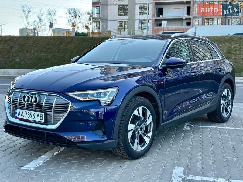 Внедорожник / Кроссовер Audi e-tron 2019 в Киеве фото 4 Внедорожник / Кроссовер Audi e-tron 2019 в Киеве