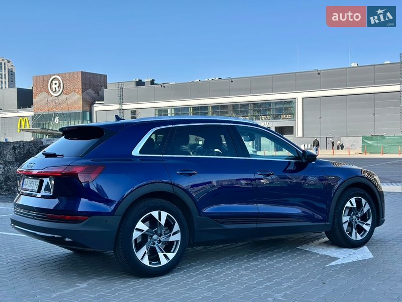 Внедорожник / Кроссовер Audi e-tron 2019 в Киеве фото 14 Внедорожник / Кроссовер Audi e-tron 2019 в Киеве