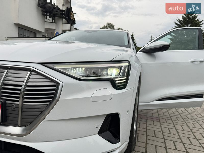 Позашляховик / Кросовер Audi e-tron 2021 в Тернополі фото 43 Позашляховик / Кросовер Audi e-tron 2021 в Тернополі