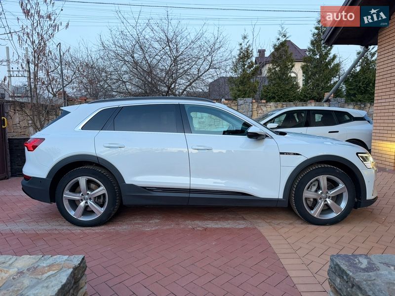 Внедорожник / Кроссовер Audi e-tron 2021 в Виннице фото 7 Внедорожник / Кроссовер Audi e-tron 2021 в Виннице