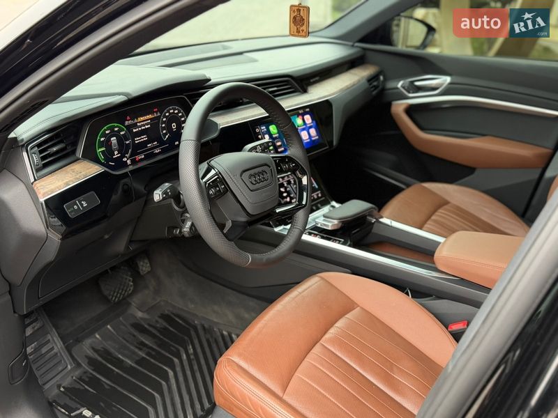 Позашляховик / Кросовер Audi e-tron 2019 в Львові