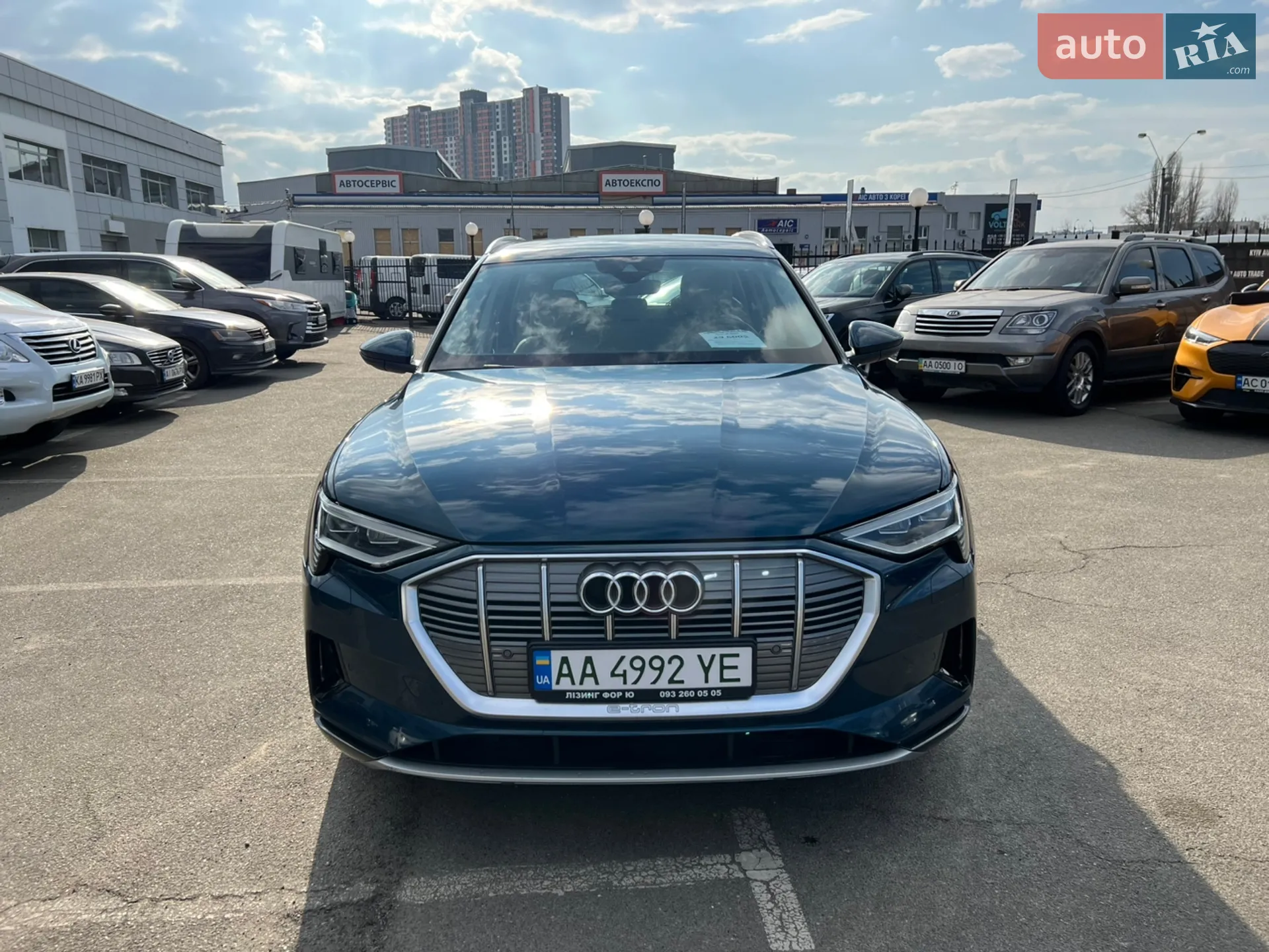2020 Audi e-tron - мініатюра 2