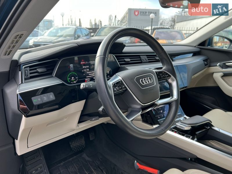 Внедорожник / Кроссовер Audi e-tron 2020 в Киеве фото 16 Внедорожник / Кроссовер Audi e-tron 2020 в Киеве
