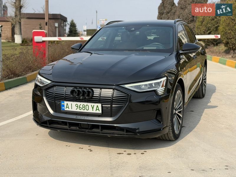 Внедорожник / Кроссовер Audi e-tron 2019 в Ивано-Франковске