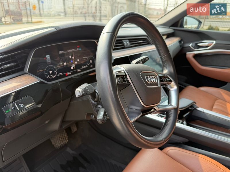 Внедорожник / Кроссовер Audi e-tron 2019 в Ивано-Франковске